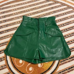 High waist green leather short